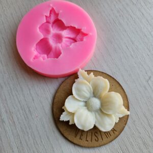 MOLDE DE SILICONA FLOR CON 6 PETALOS Y HOJAS
