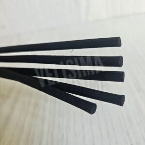 VARILLAS DE RATTAN  NEGRA XL POR UNIDAD  5MM X 40CM